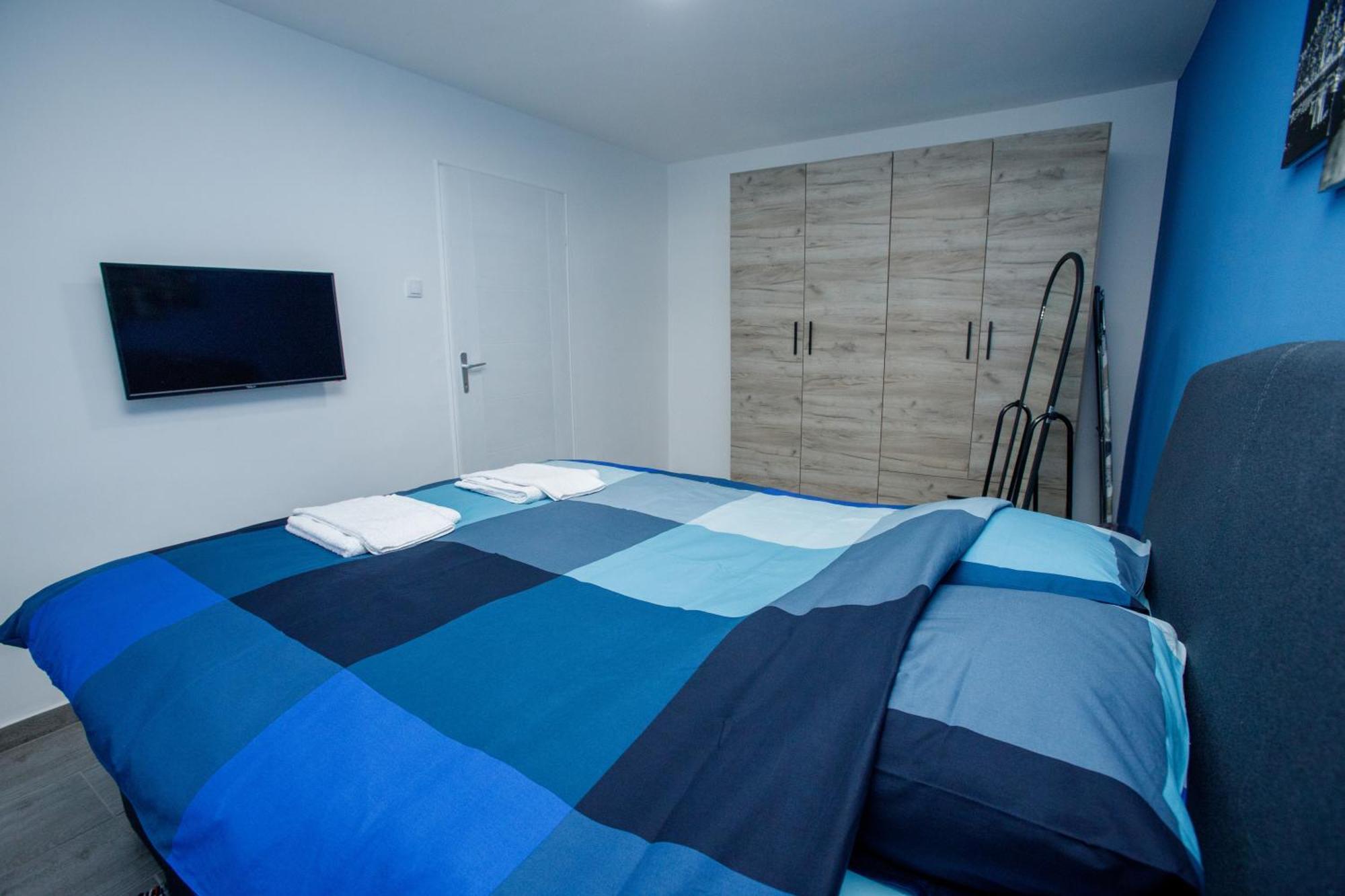 7 Days Premium Apartment Subotica Phòng bức ảnh
